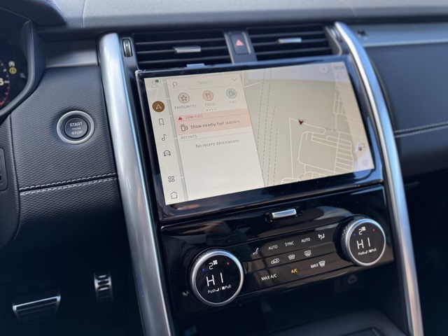 2025 Land Rover Discovery SE photo 14