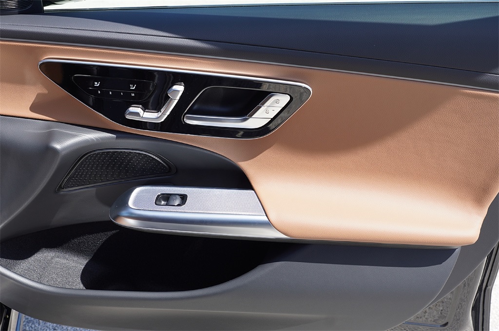 2026 Mercedes Benz E 350 photo 10