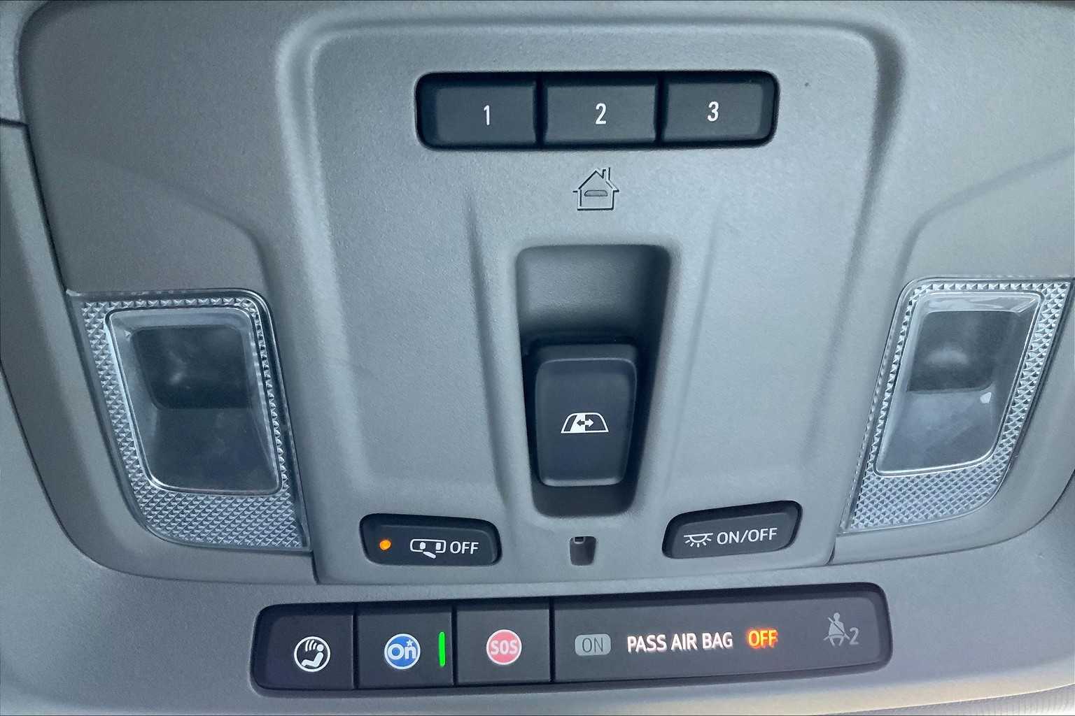 2020 Chevrolet Silverado 1500 RST photo 31