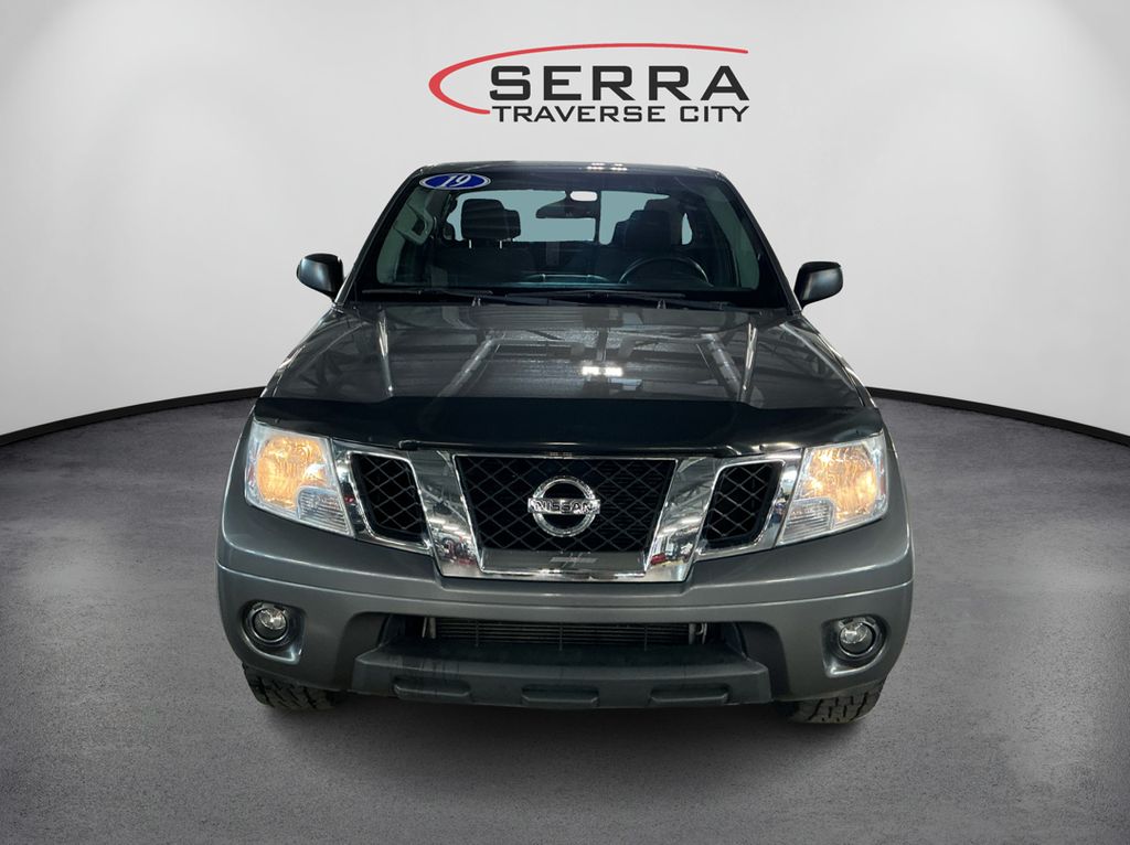 2019 Nissan Frontier SV photo 2
