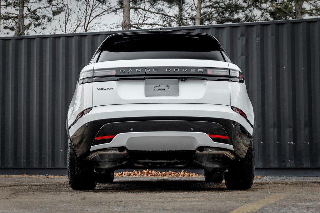 2026 Land Rover Range Rover Velar SE photo 7