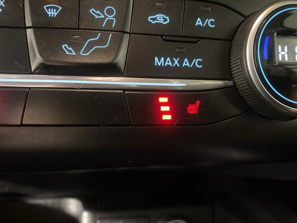 2020 Ford Escape SE photo 4