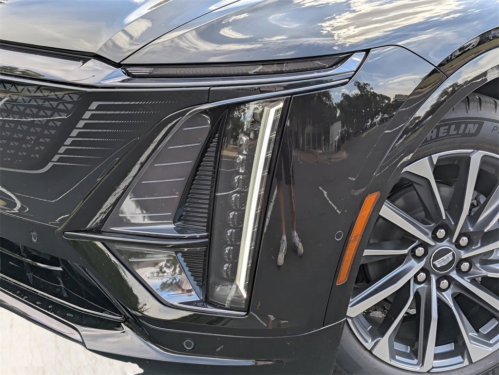 2026 Cadillac Lyriq Sport photo 3