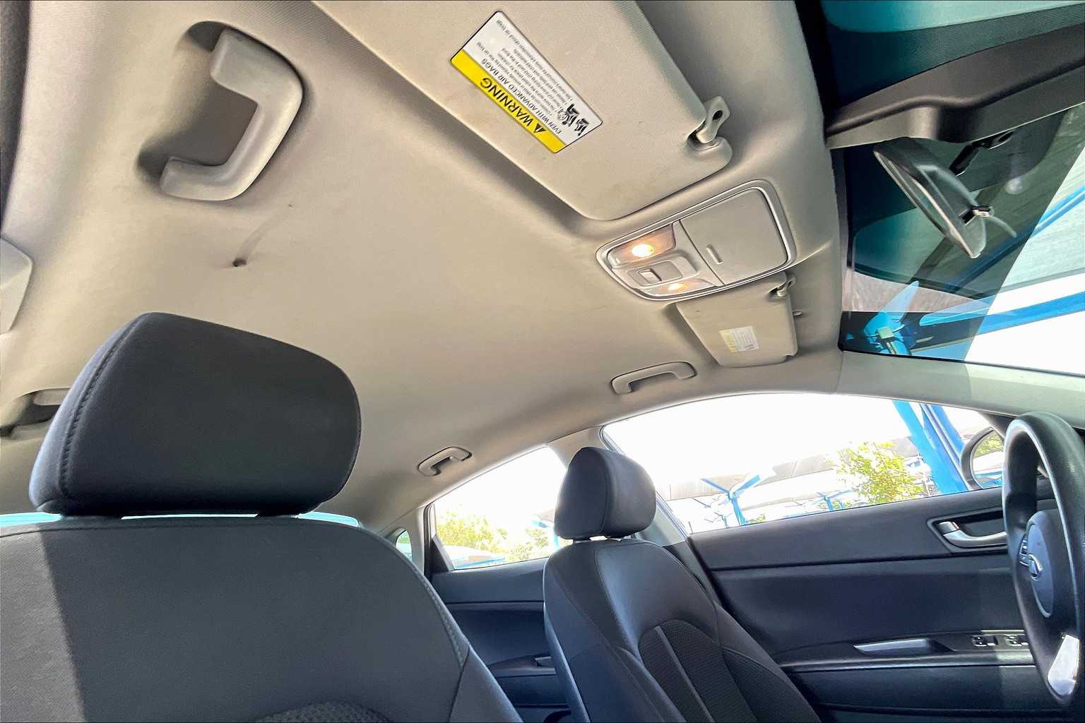 2020 Kia Optima LX photo 12