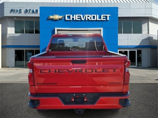 2026 Chevrolet Silverado 1500 Custom photo 3