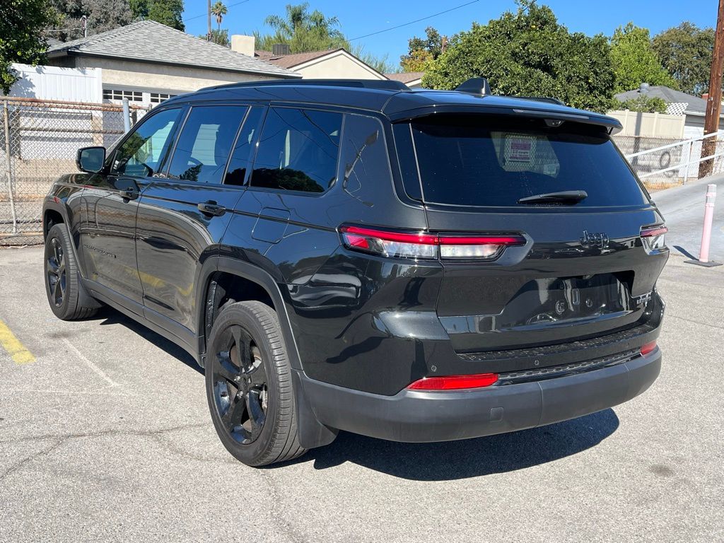 2024 Jeep Grand Cherokee Limited photo 3