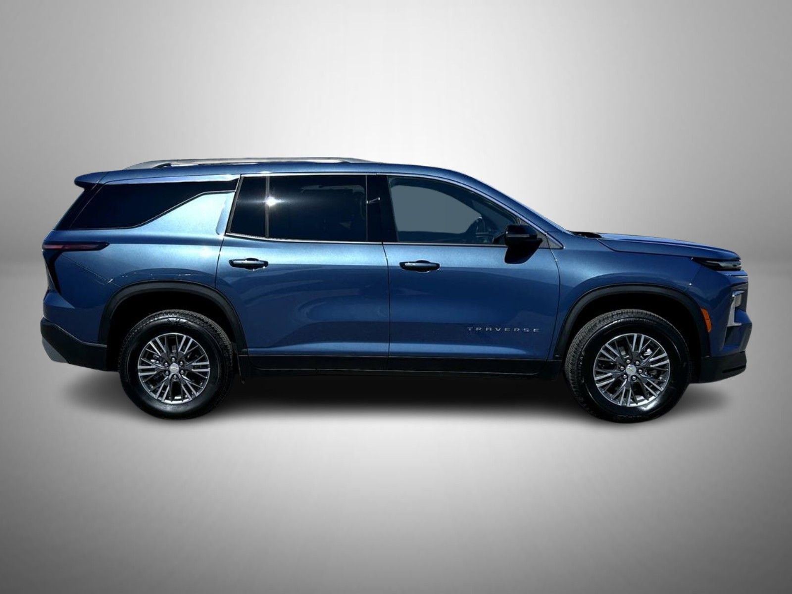 2026 Chevrolet Traverse photo 4