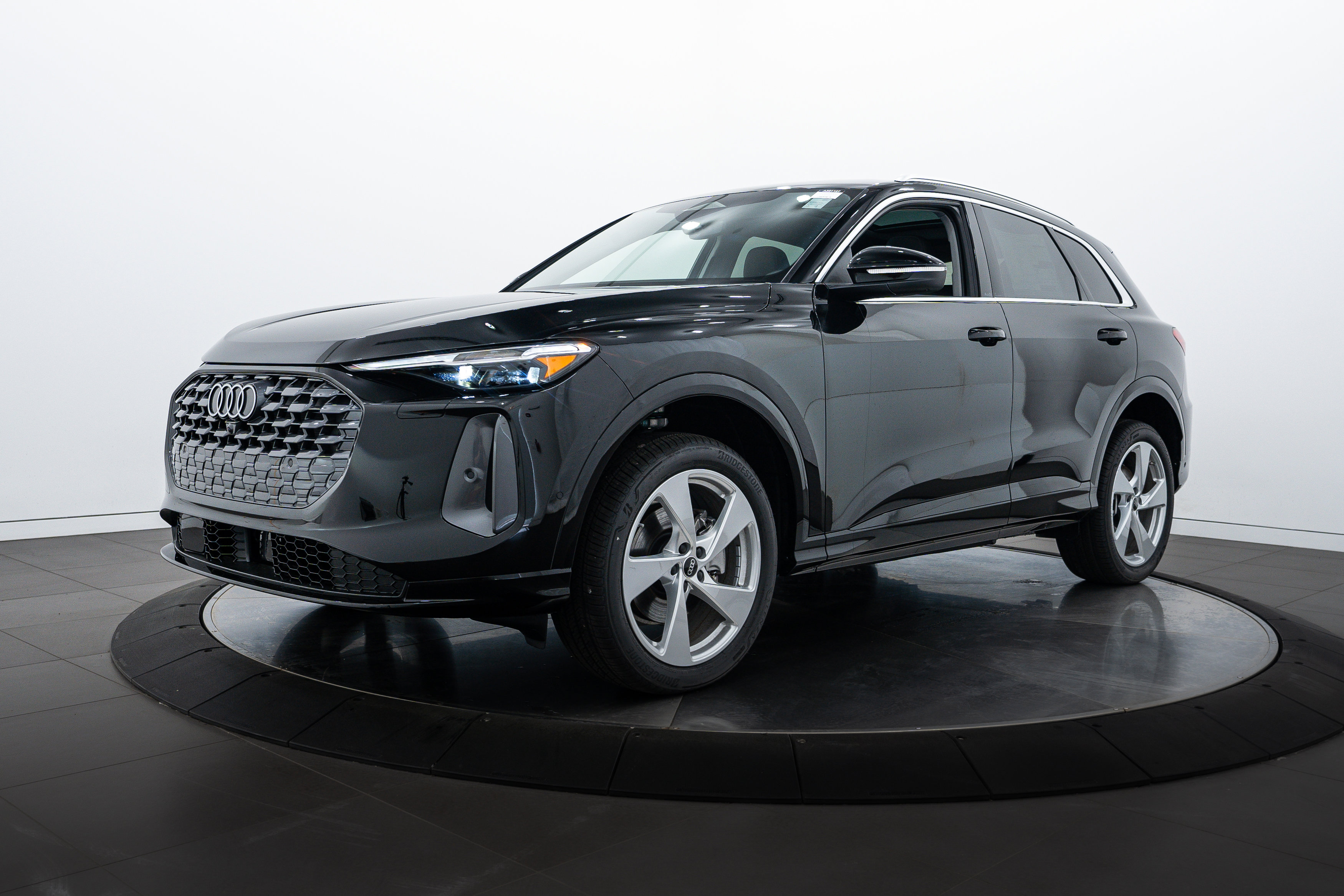 2025 Audi Q5 Premium Plus photo 4