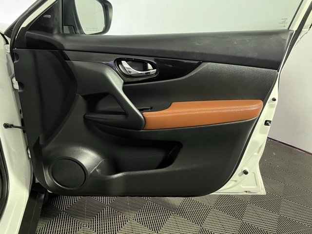 2019 Nissan Rogue SL photo 25