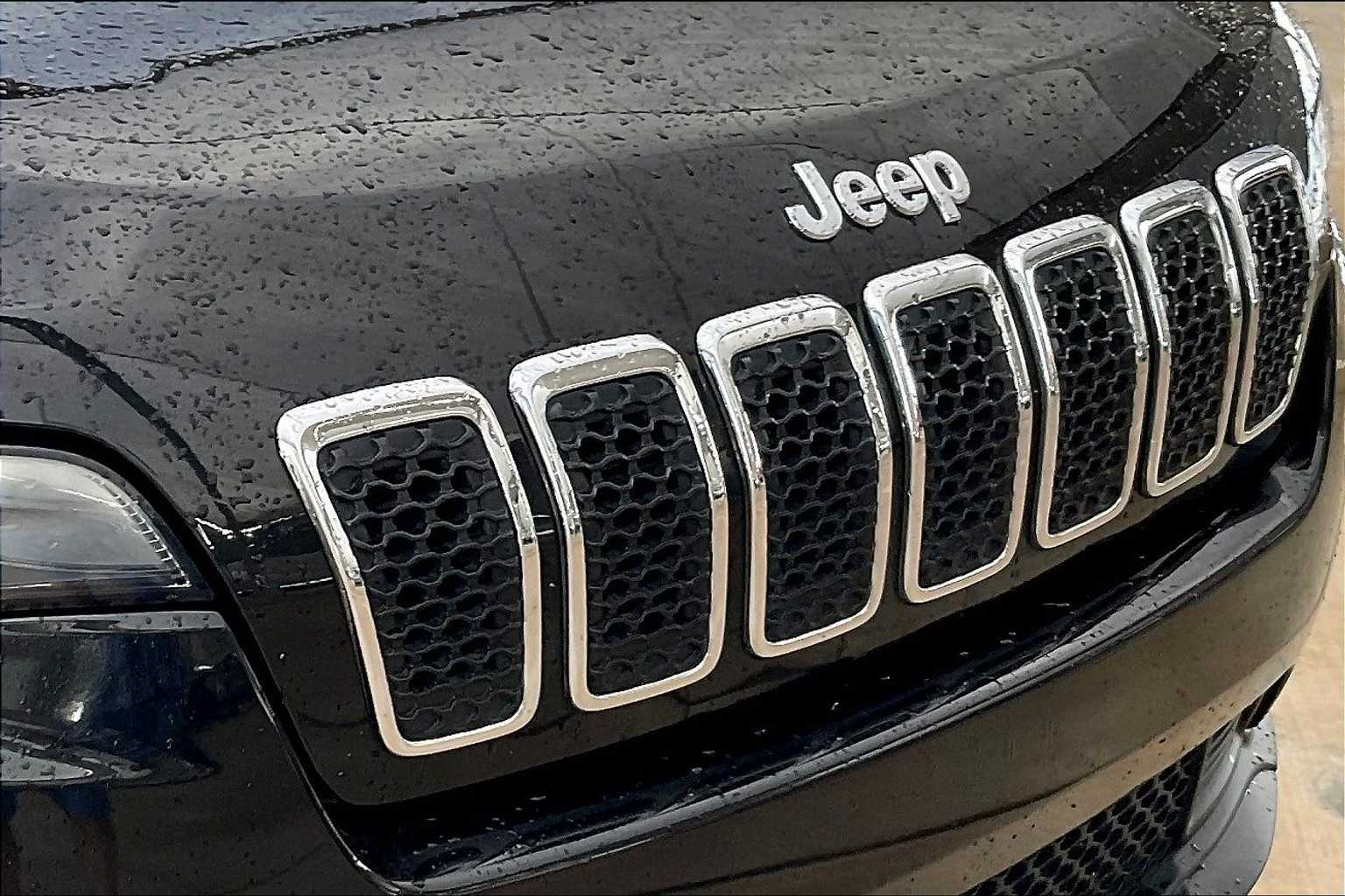 2019 Jeep Cherokee Latitude photo 25