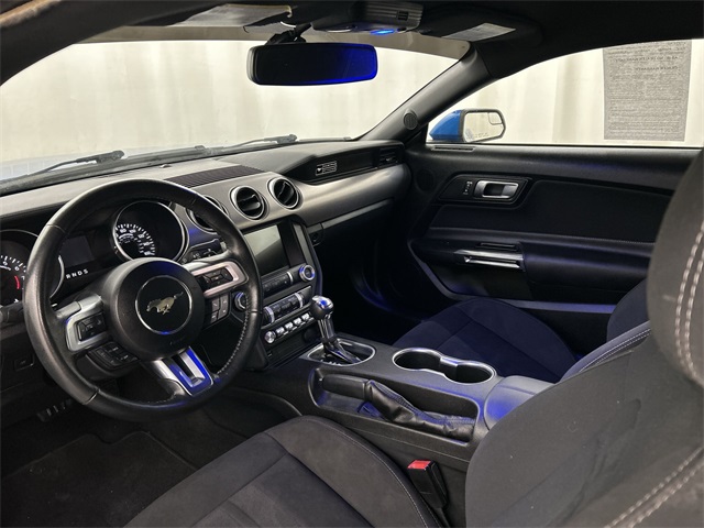 2020 Ford Mustang EcoBoost photo 19