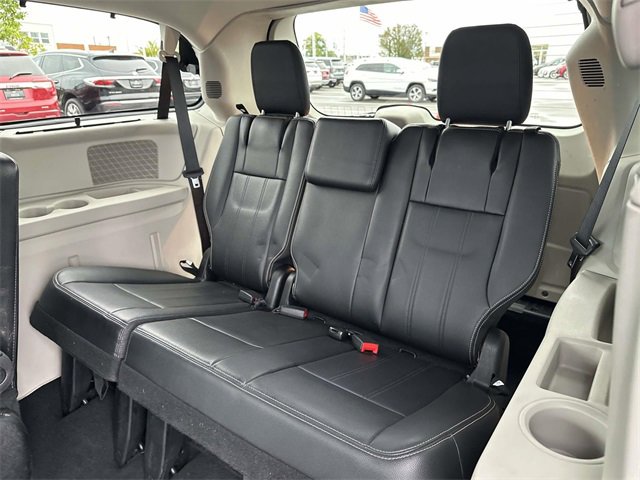 2014 Chrysler Town & Country photo 27