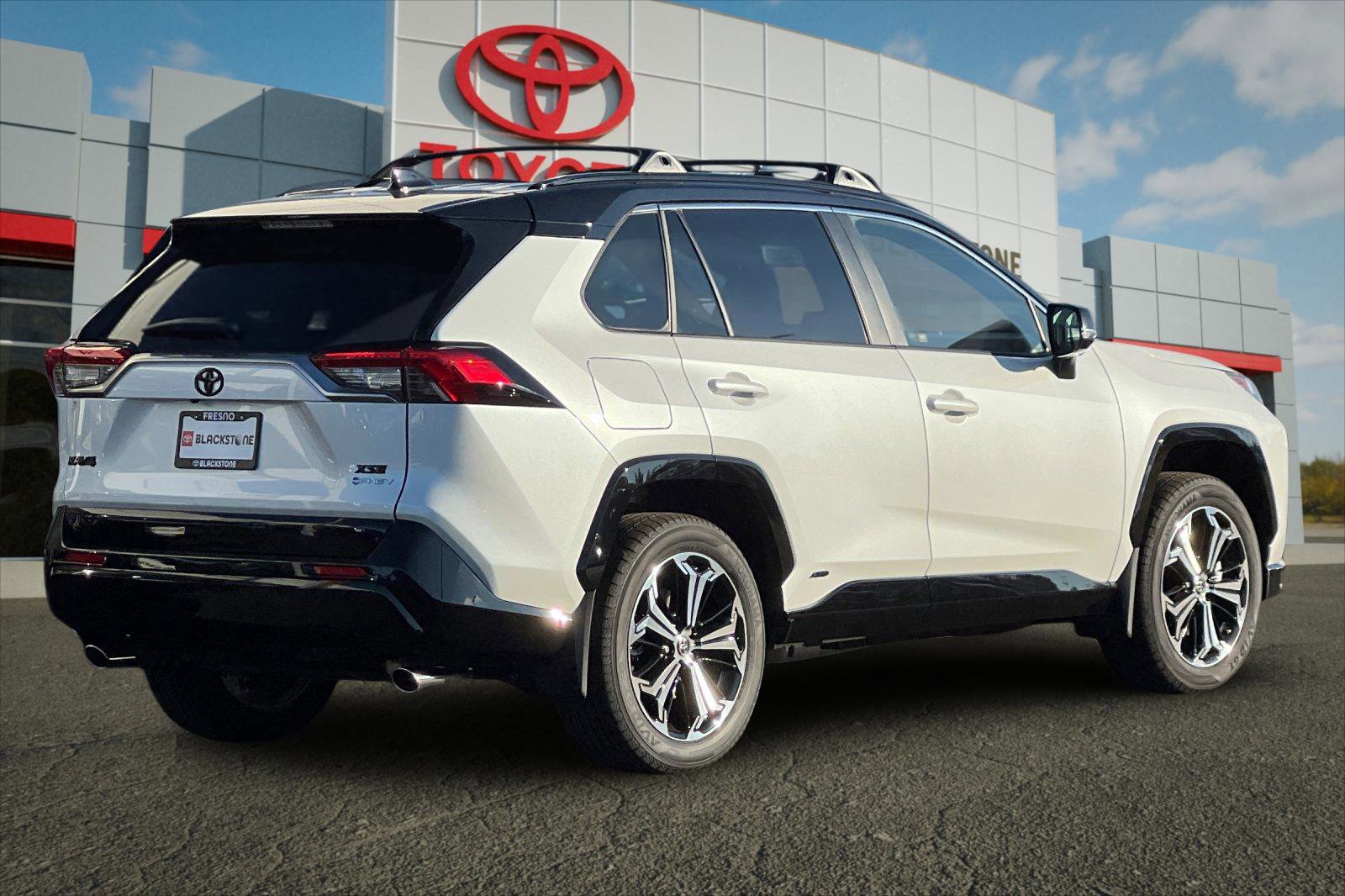 2025 Toyota RAV4 Prime XSE Premium photo 2