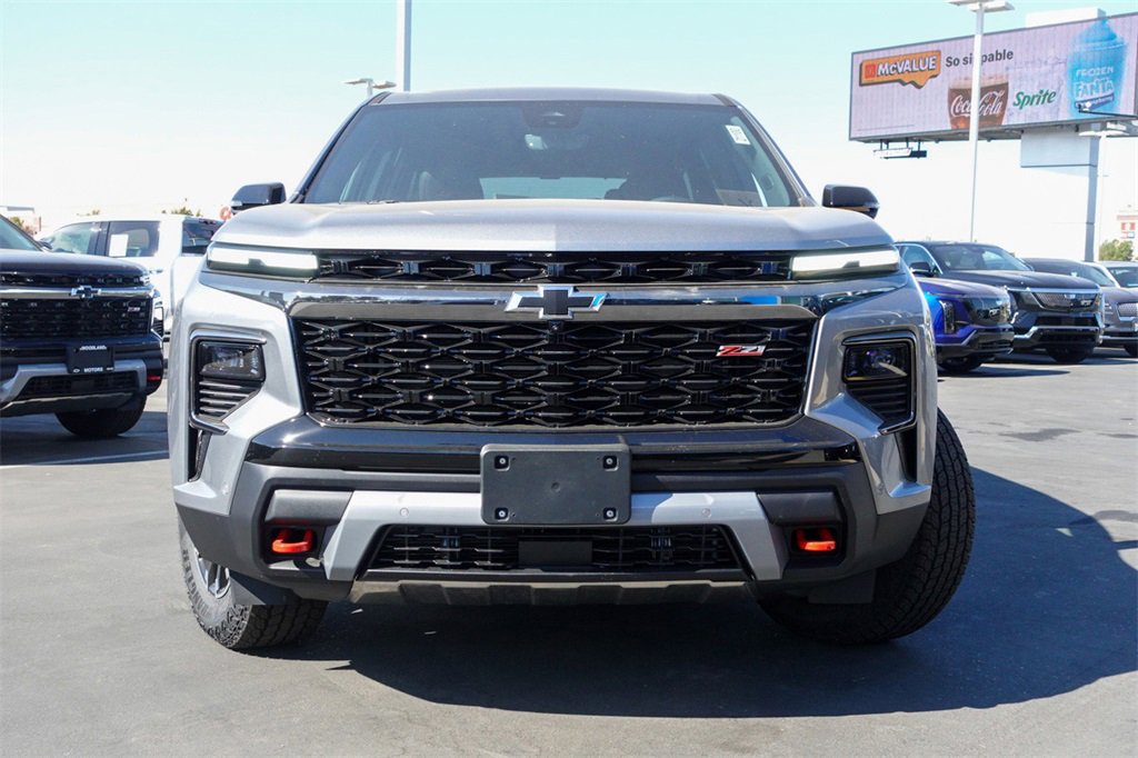 2026 Chevrolet Traverse Z71 photo 3