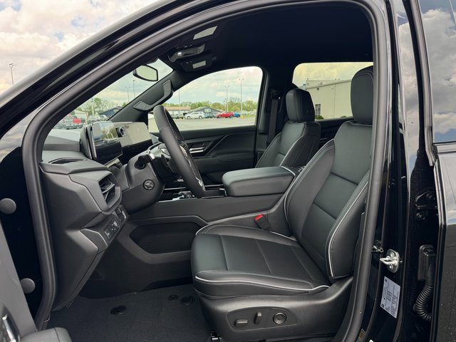2025 Chevrolet Silverado EV LT photo 8
