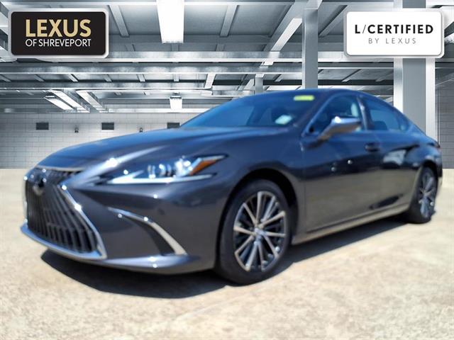 2025 Lexus ES Hybrid 300h's photo