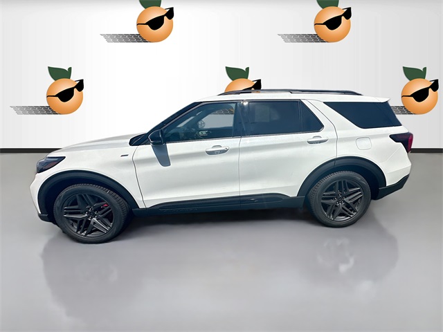 2025 Ford Explorer ST-Line photo 4