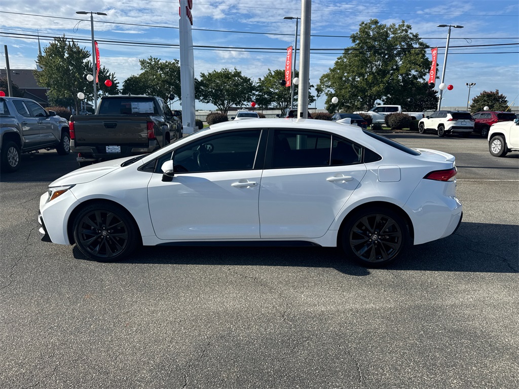 2023 Toyota Corolla SE photo 6