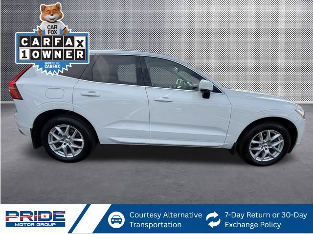 2021 Volvo XC60 T5 Momentum photo 5