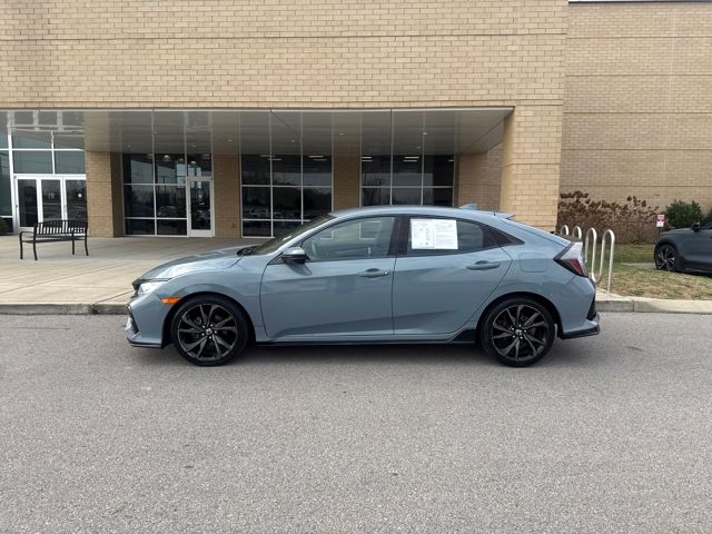 2017 Honda Civic Hatchback Sport's photo