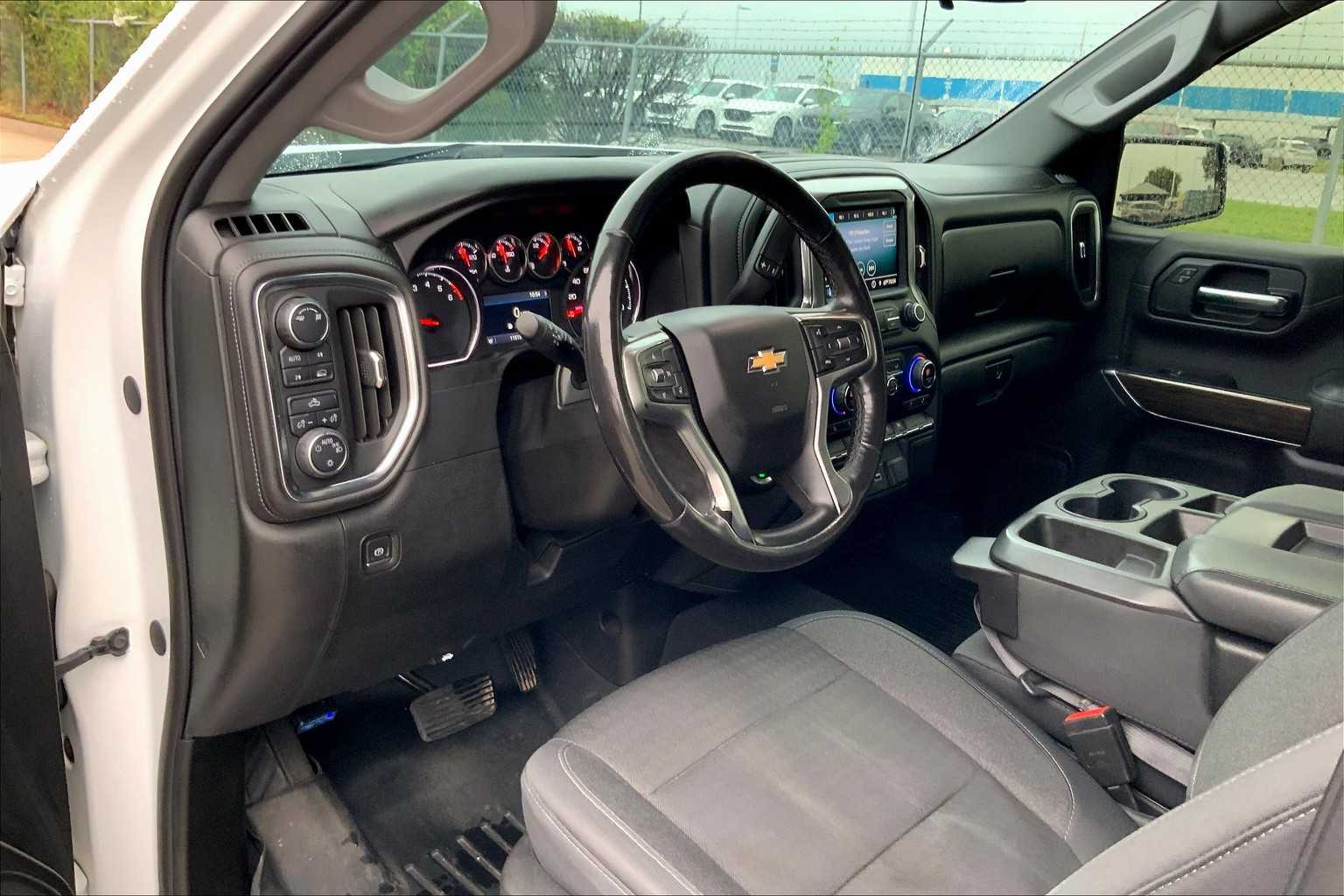 2019 Chevrolet Silverado 1500 LT photo 14