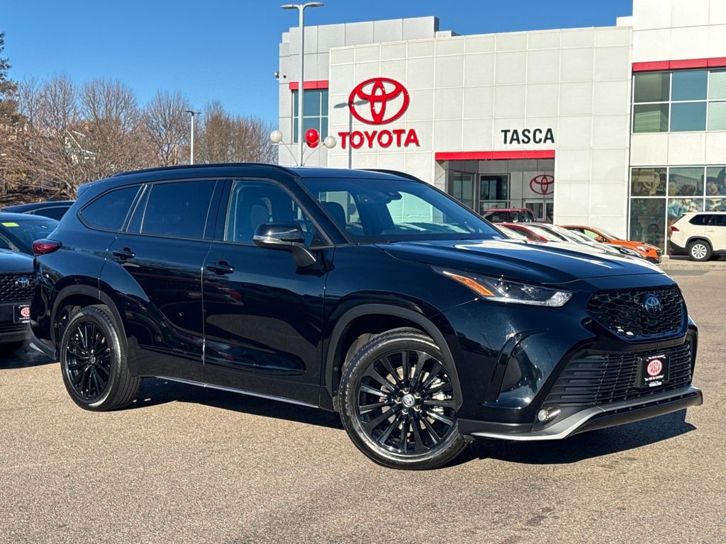 2023 Toyota Highlander XSE's photo