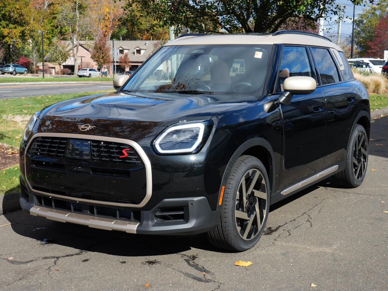 2026 MINI Countryman S's photo