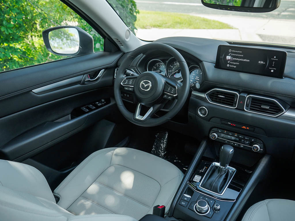 2025 Mazda CX-5 2.5 S Preferred photo 14