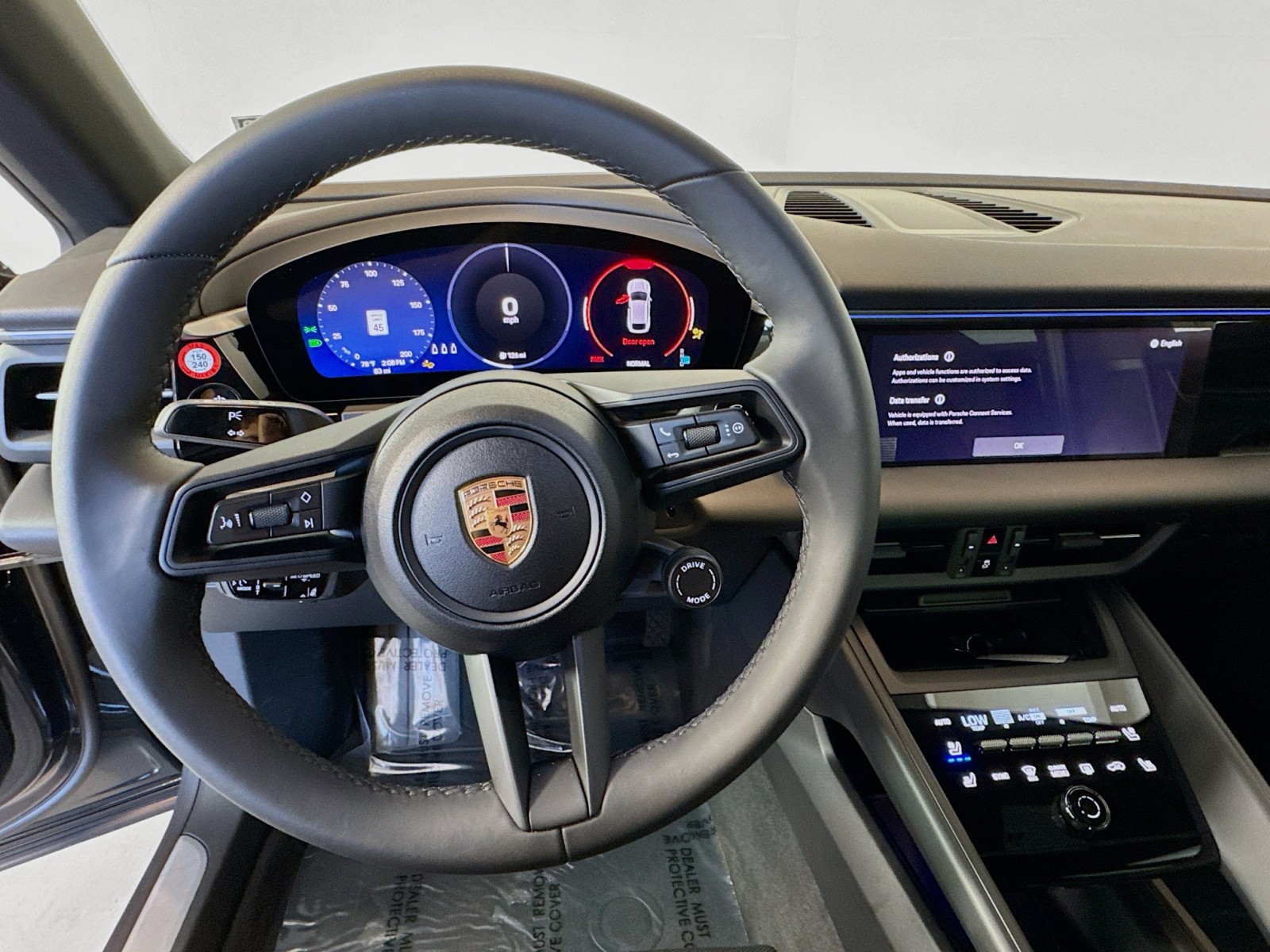 2025 Porsche Macan Electric photo 14
