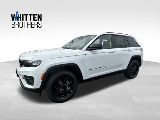 2025 Jeep Grand Cherokee Altitude's photo