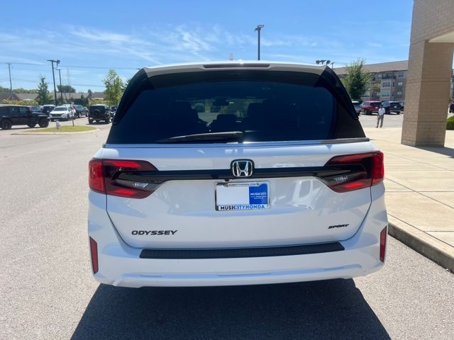 2026 Honda Odyssey photo 3