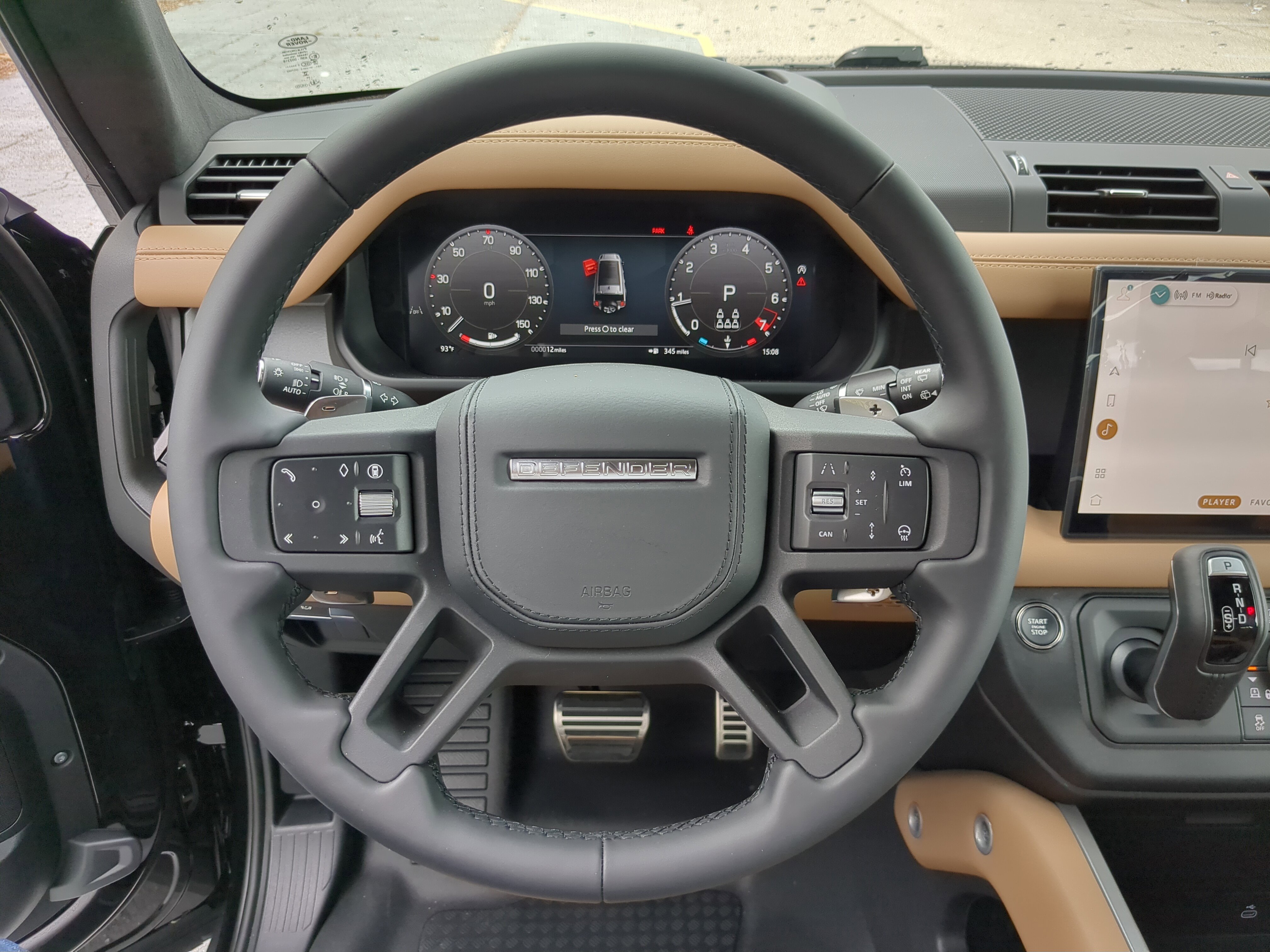 2025 Land Rover Defender 130 V8 photo 12