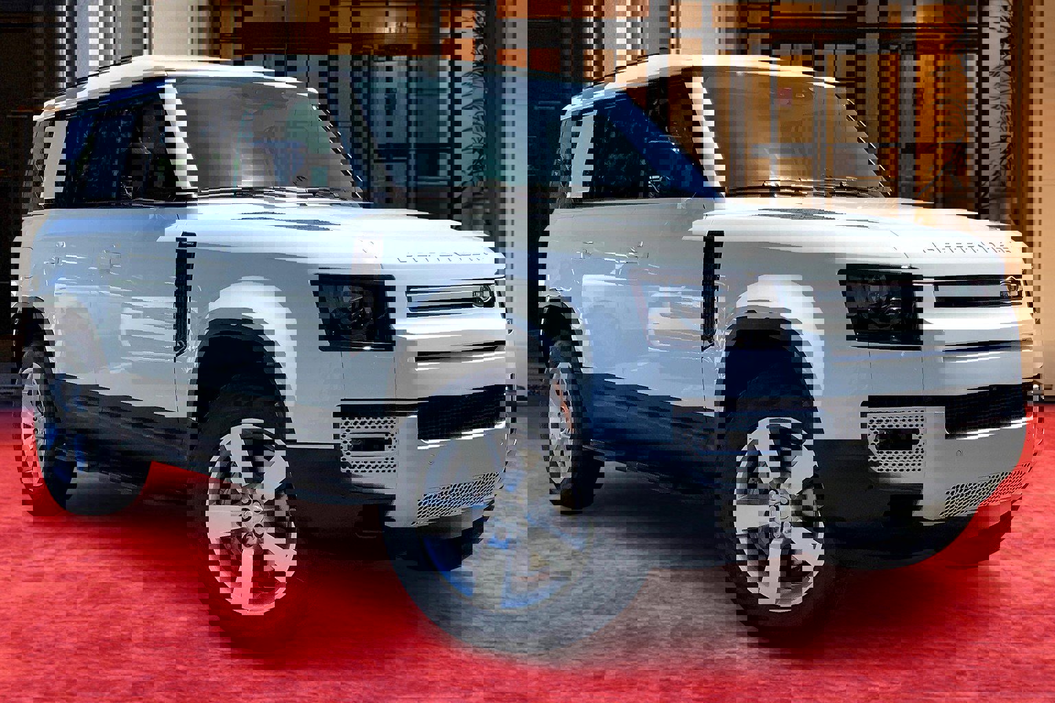 2025 Land Rover Defender 110 S photo 12