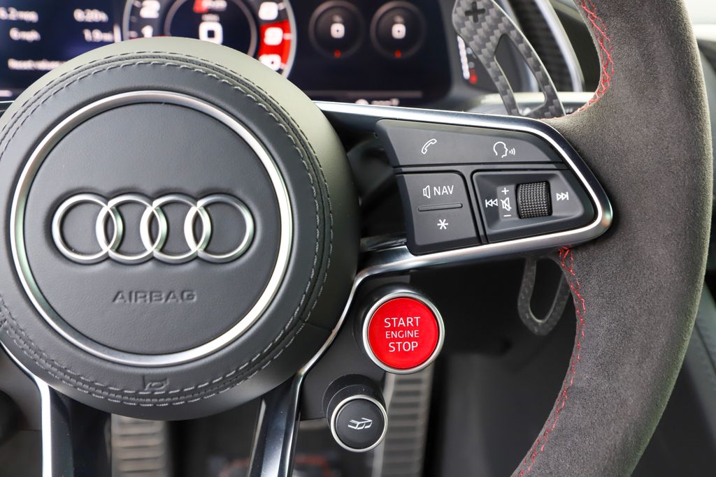 2023 Audi R8 5.2 photo 22