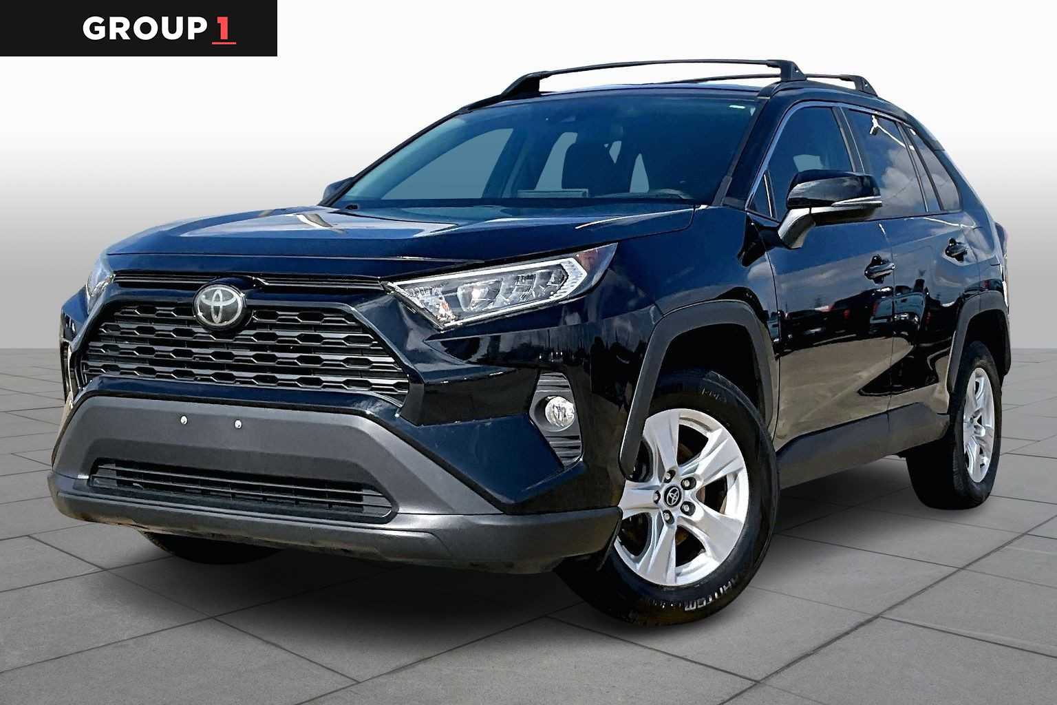 2020 Toyota RAV4 XLE's photo