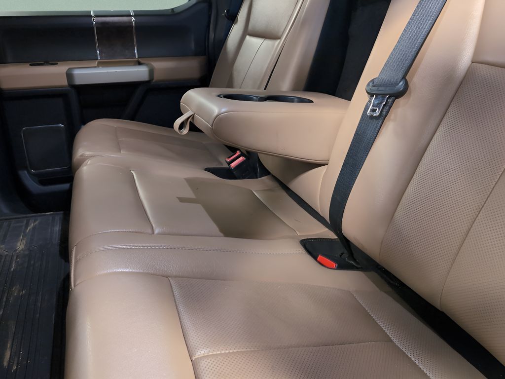 2022 Ford F-250 Lariat photo 35