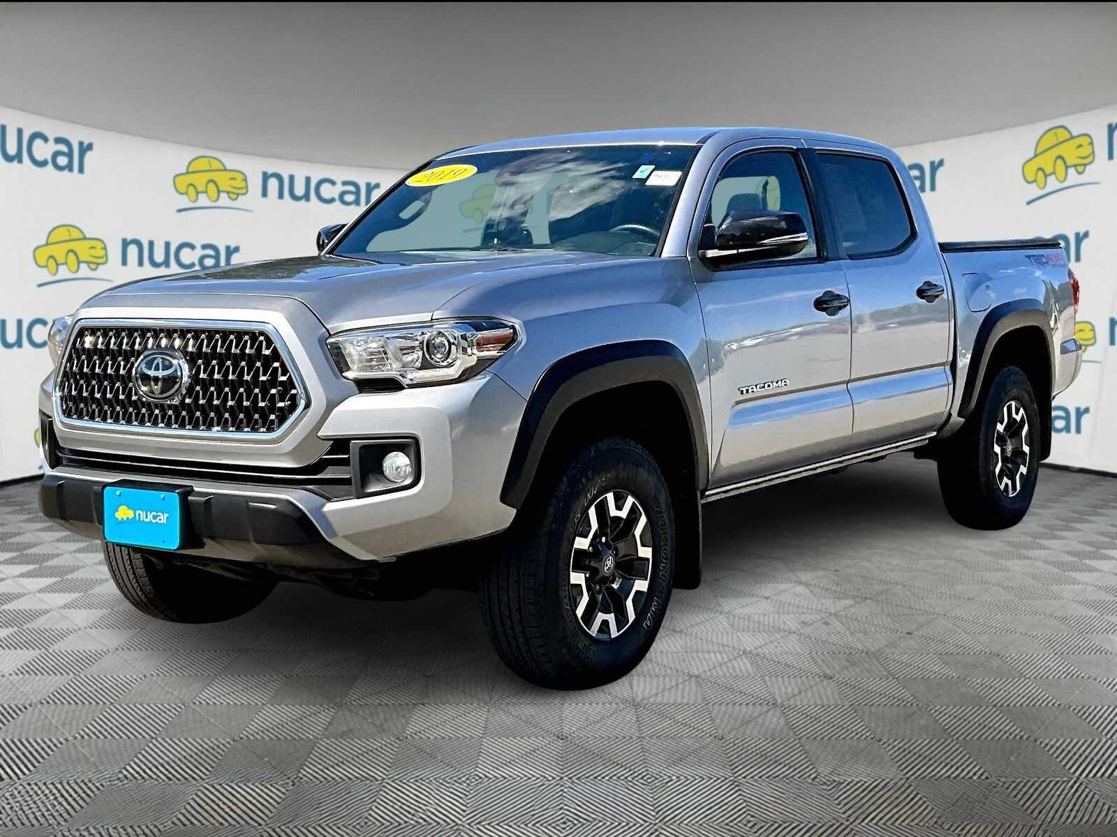 2019 Toyota Tacoma TRD photo 3