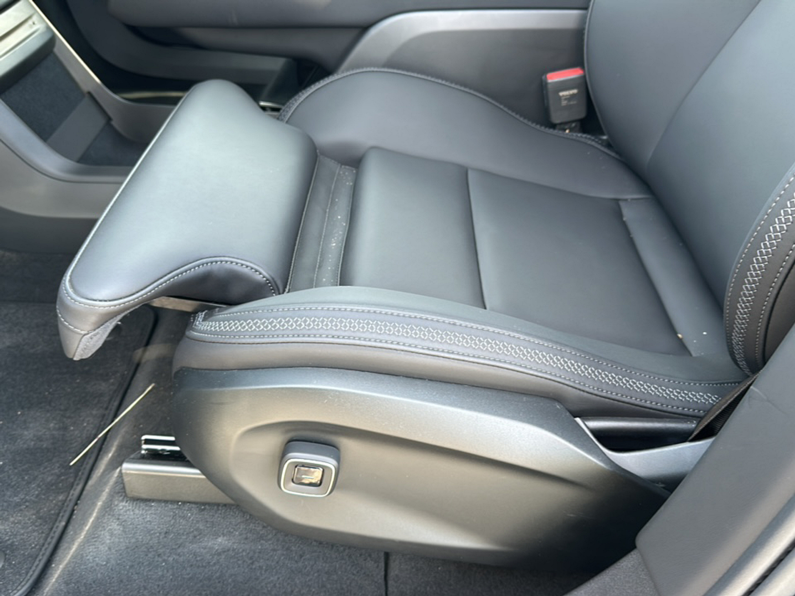2025 Volvo EX90 Twin Motor Performance Ultra photo 6
