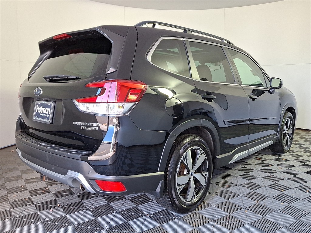 2021 Subaru Forester Touring photo 4