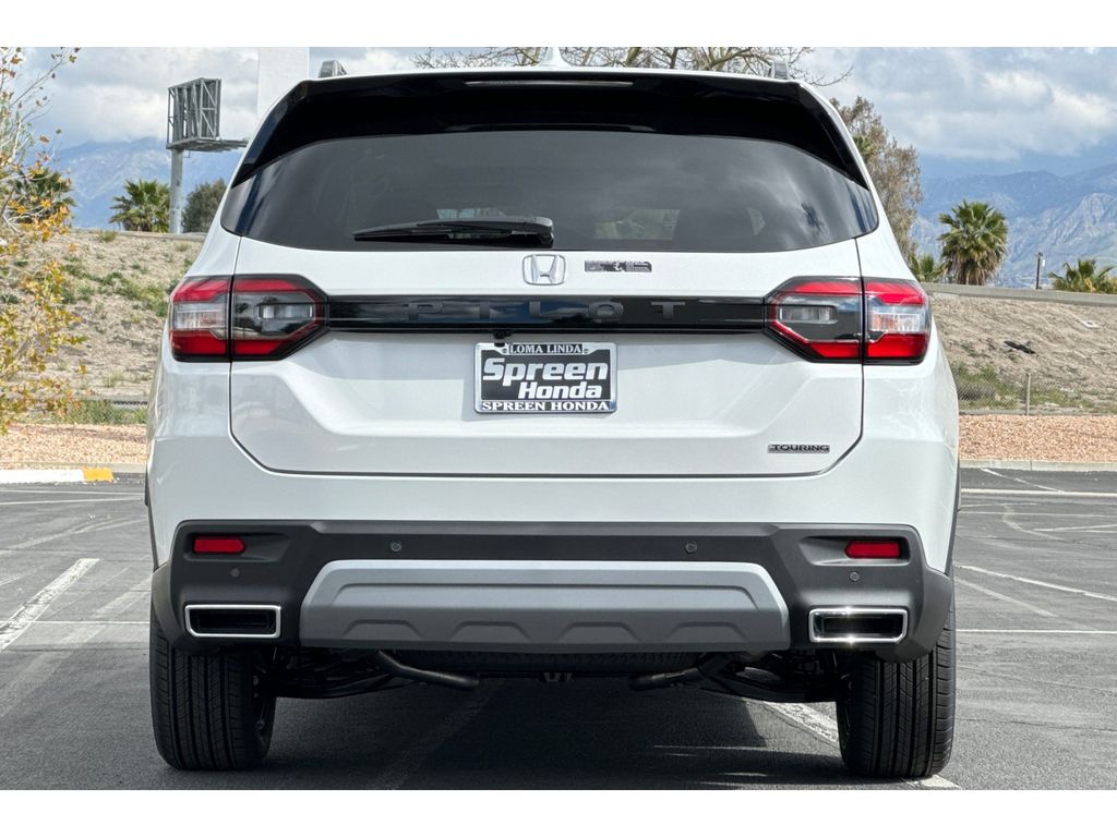 2025 Honda Pilot Touring photo 5