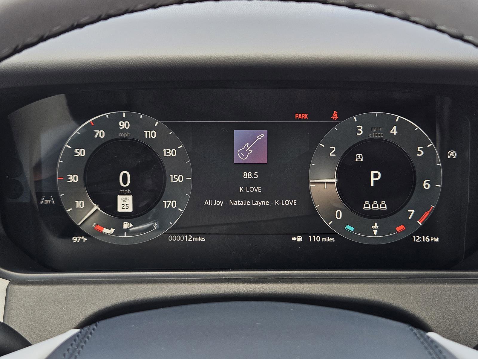 2026 Land Rover Range Rover Velar SE photo 13