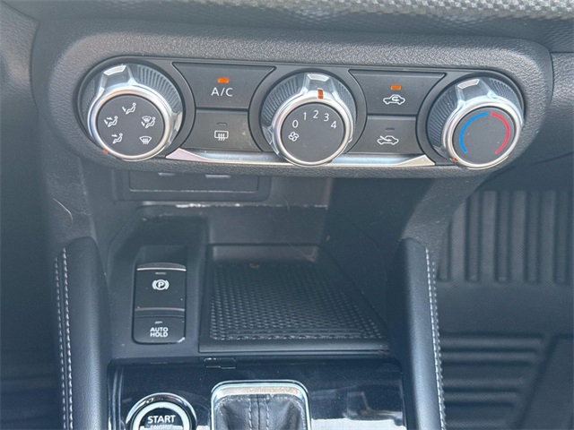 2023 Nissan Kicks SV photo 25