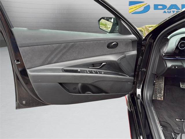 2024 Hyundai Elantra N Base photo 11
