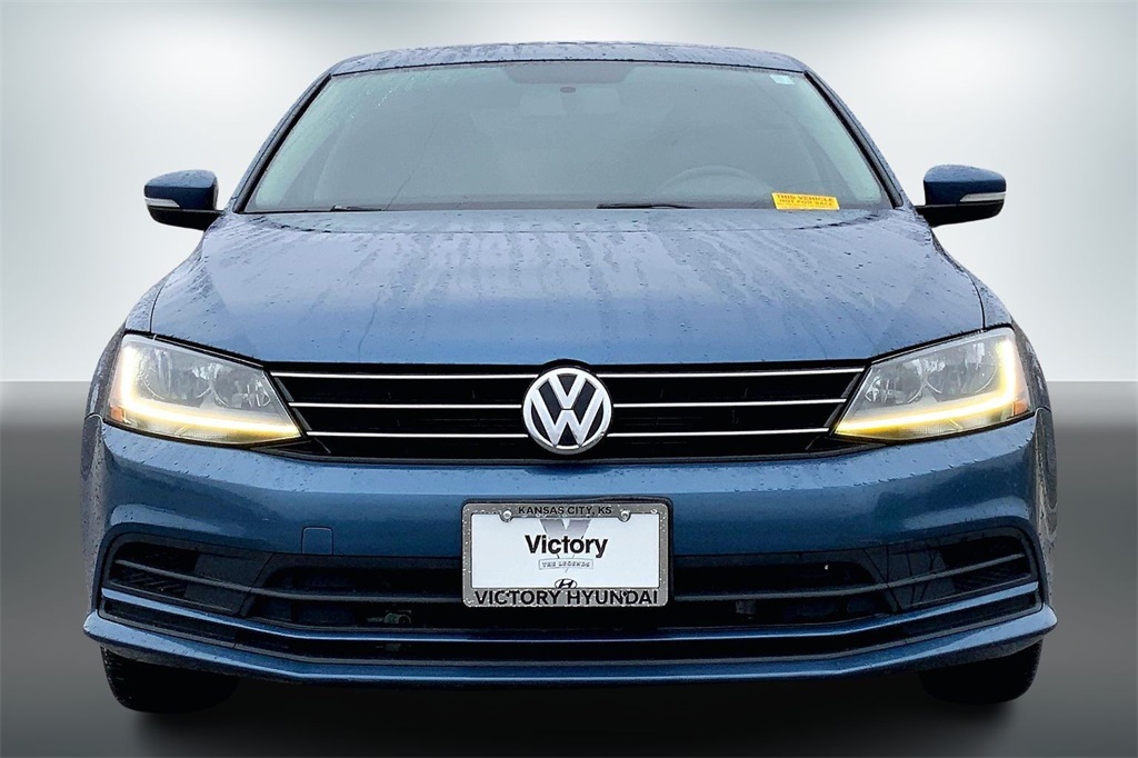 Used 2017 Volkswagen Jetta SE with VIN 3VWDB7AJ3HM281194 for sale in Kansas City