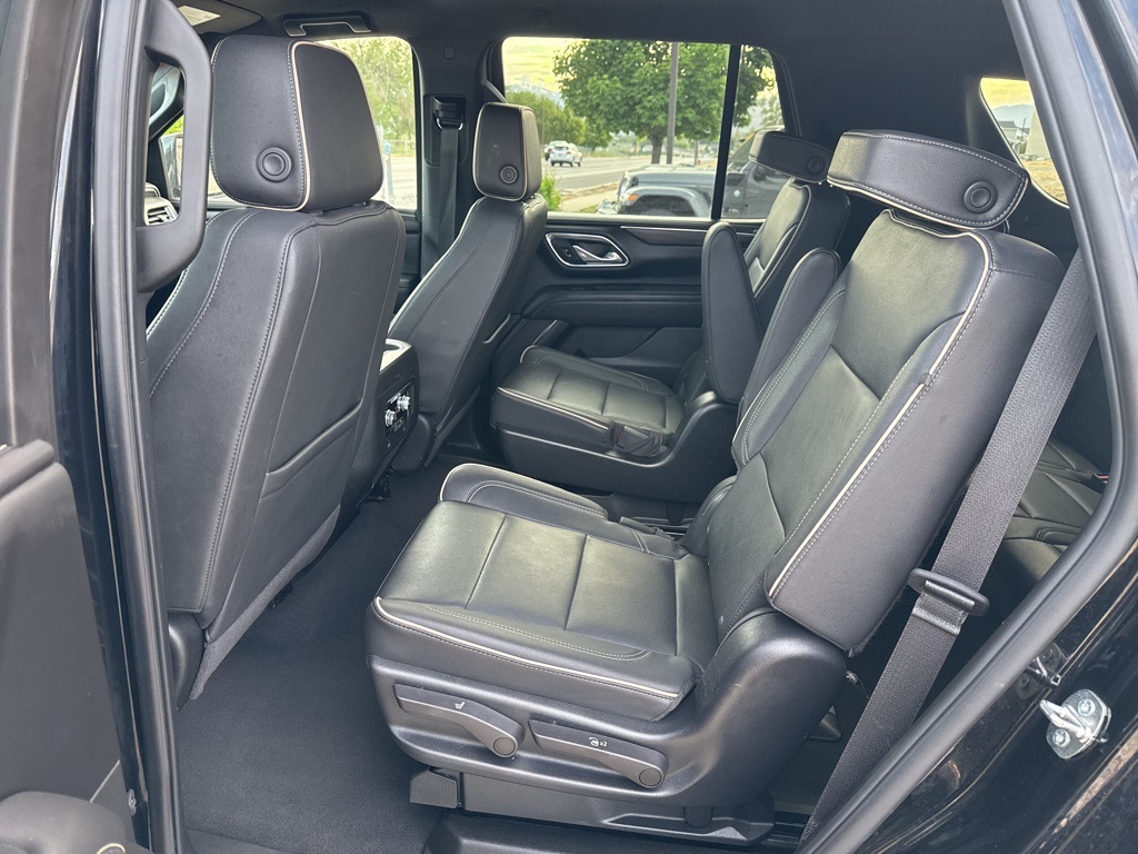 2023 Gmc Yukon SLT photo 14
