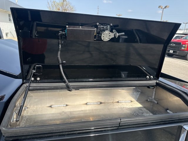 2024 Chevrolet Silverado 6500HD LT photo 28