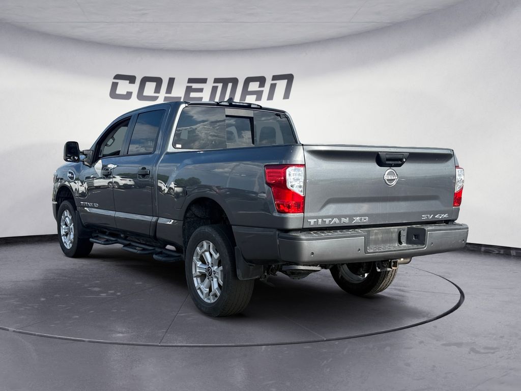 2023 Nissan Titan SV photo 3