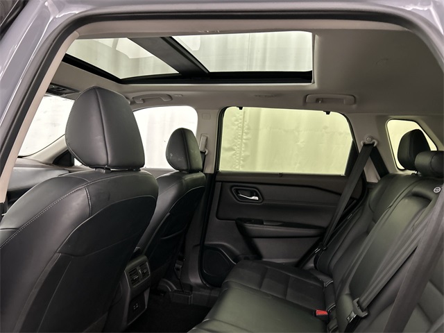 2023 Nissan Rogue SV photo 21