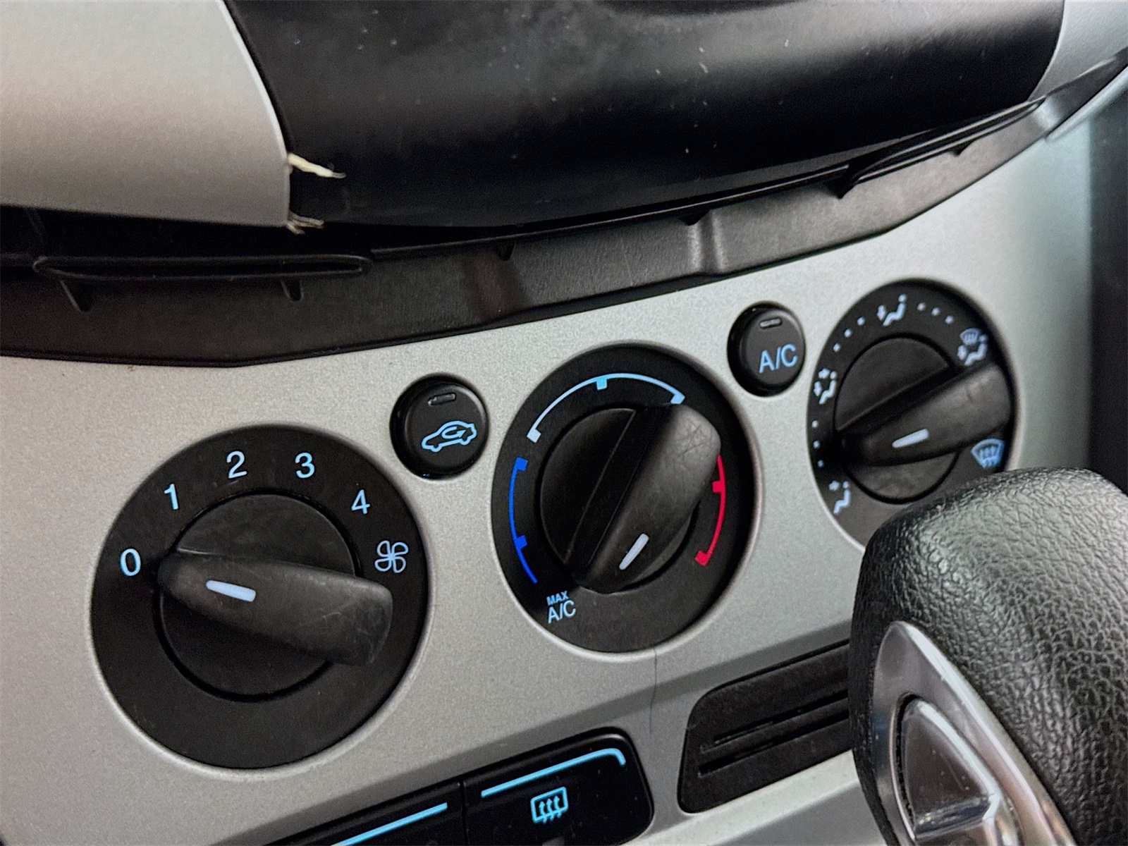 2013 Ford Focus SE photo 11