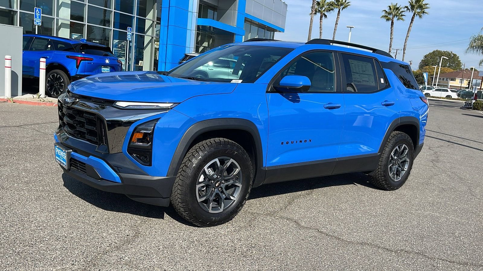 2025 Chevrolet Equinox ACTIV photo 2